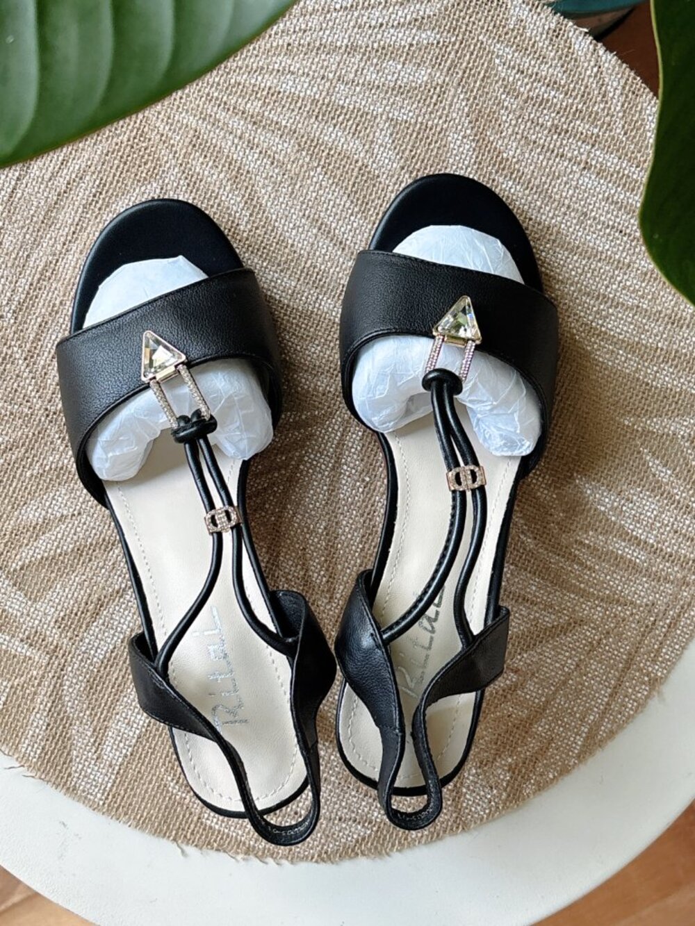 Rital Black Embellished T-Strap Sandals – US 8/ EU 38